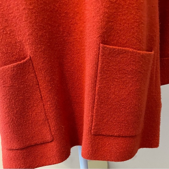 Fall weather orange brown pullover sweater with 2 front pockets zipper back- - Picture 3 of 5
